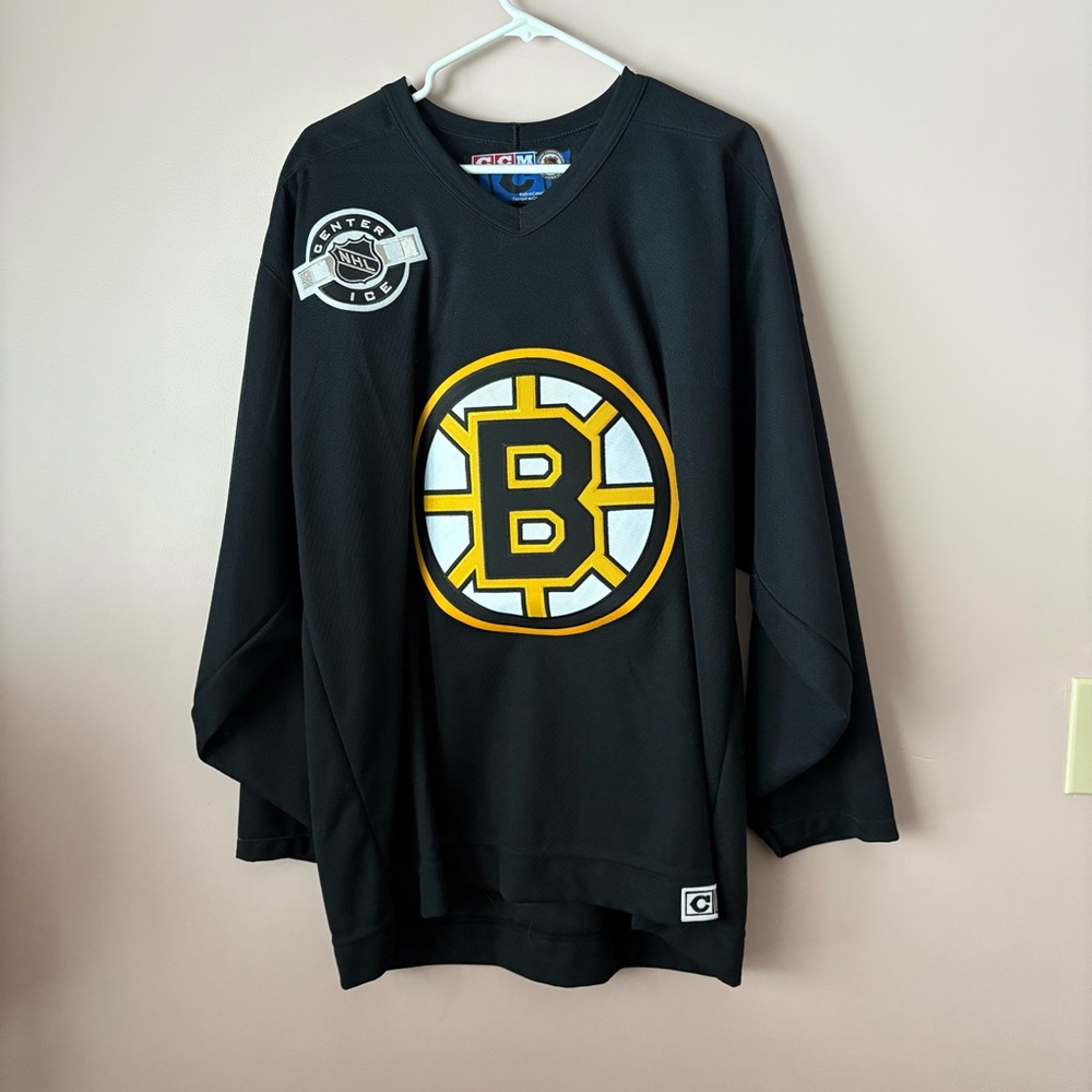 💚CCM Black Bruins Jersey with White Logo